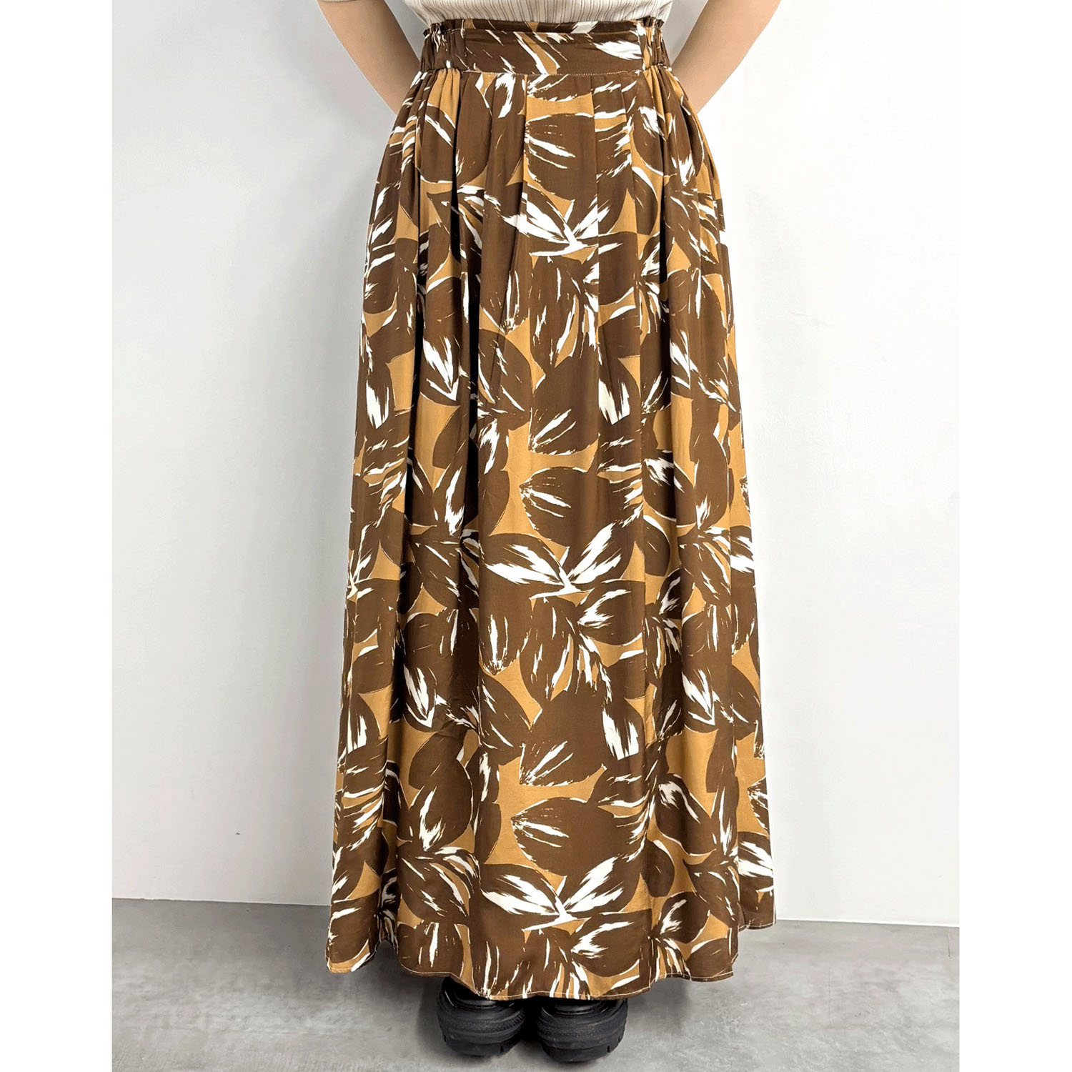 cloche ボタニカル柄スカート