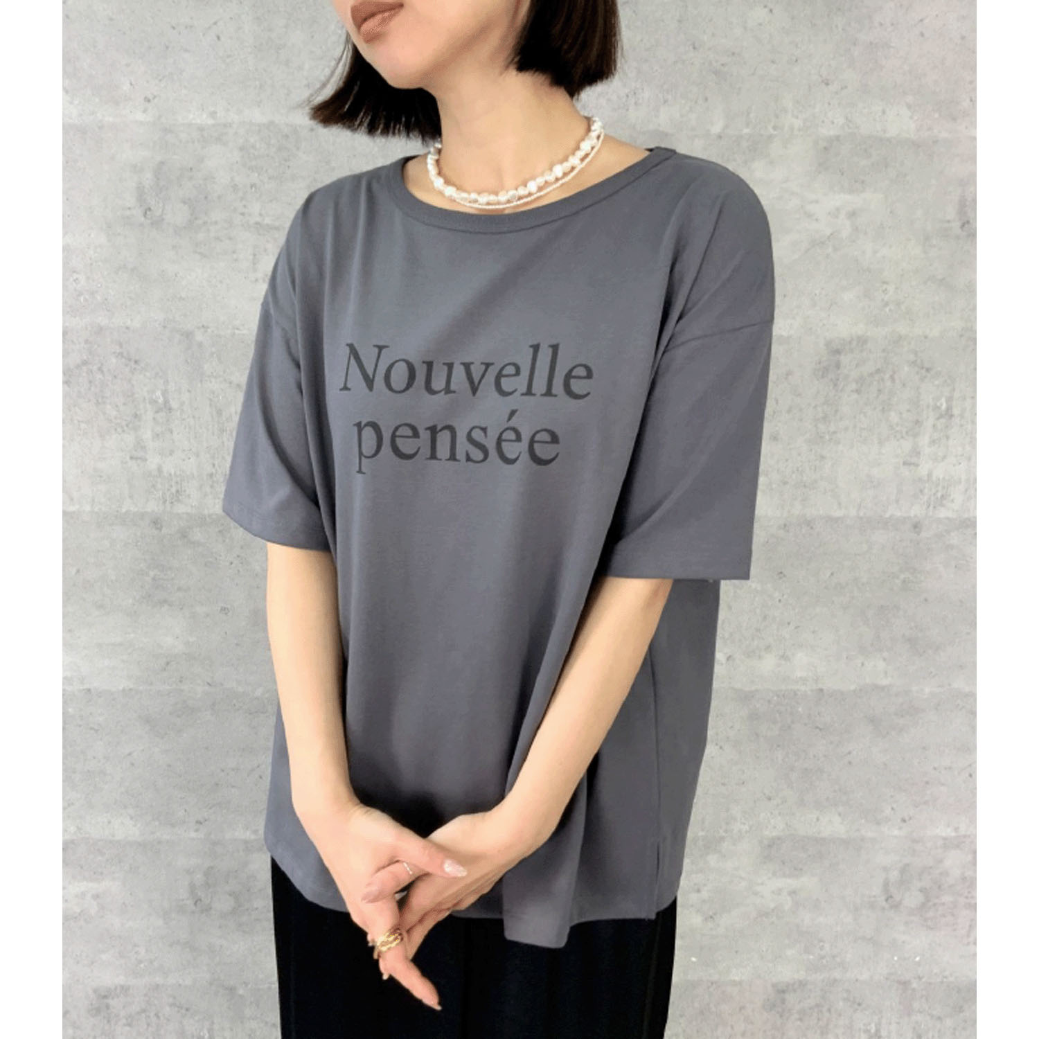 Anna Kerry ロゴTシャツ