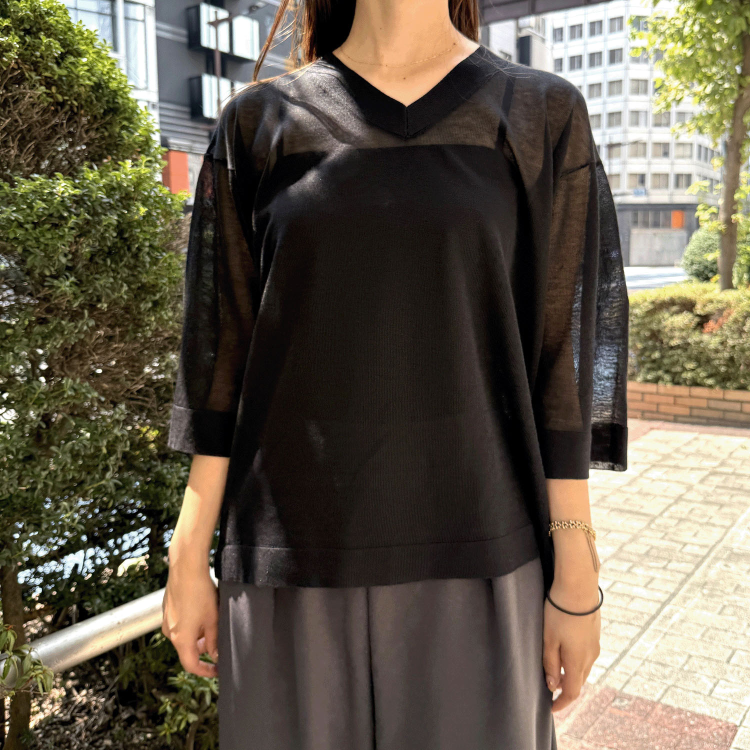 【Insta Live】CLOCHE Vあきニットトップス - 画像6