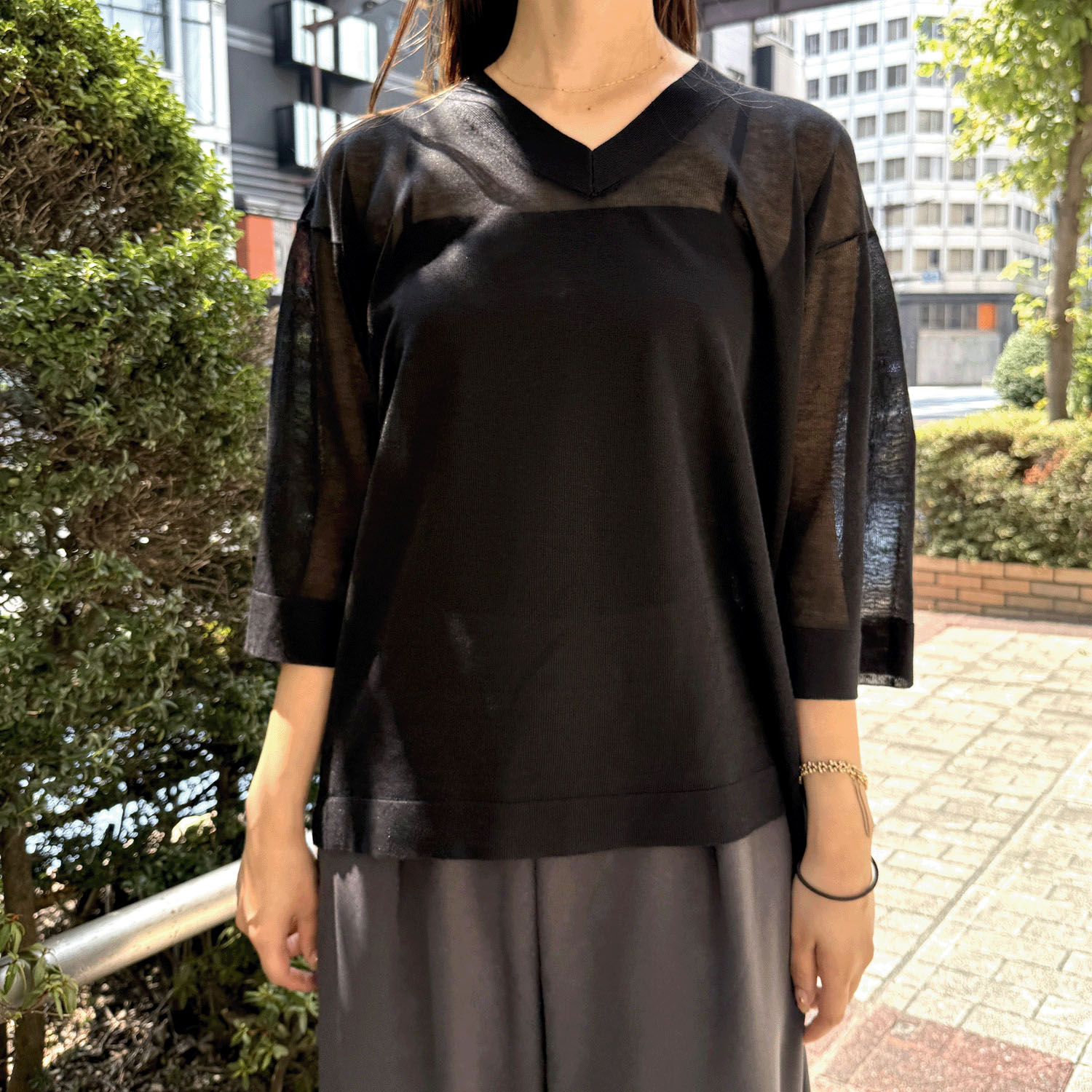 【Insta Live】CLOCHE Vあきニットトップス