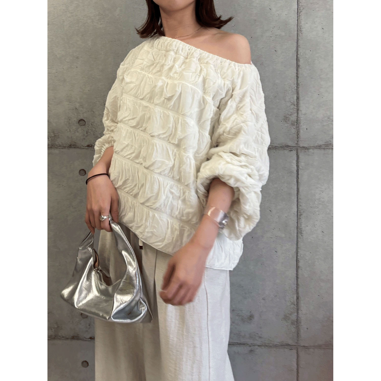 ROSIEE シャーリング魔法ブラウス - 画像2