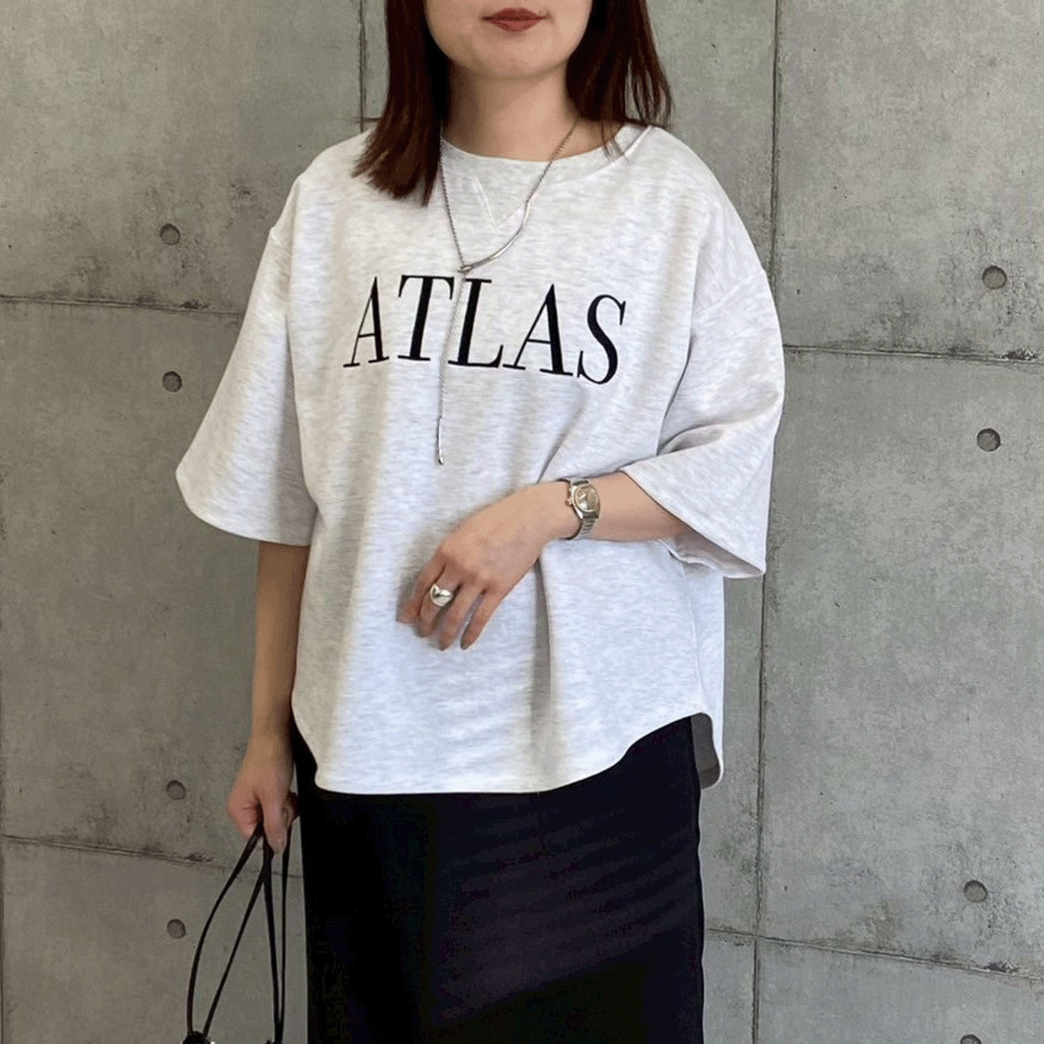 ROSIEE ロゴ刺繍5分袖トップス - 画像1