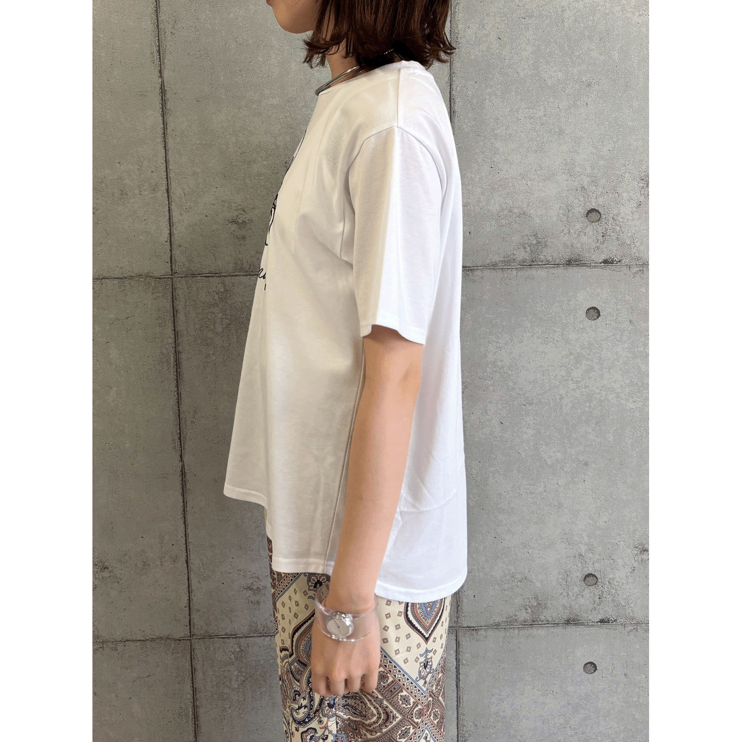 ROSIEE 女の子柄コード刺繍Tシャツ - 画像4