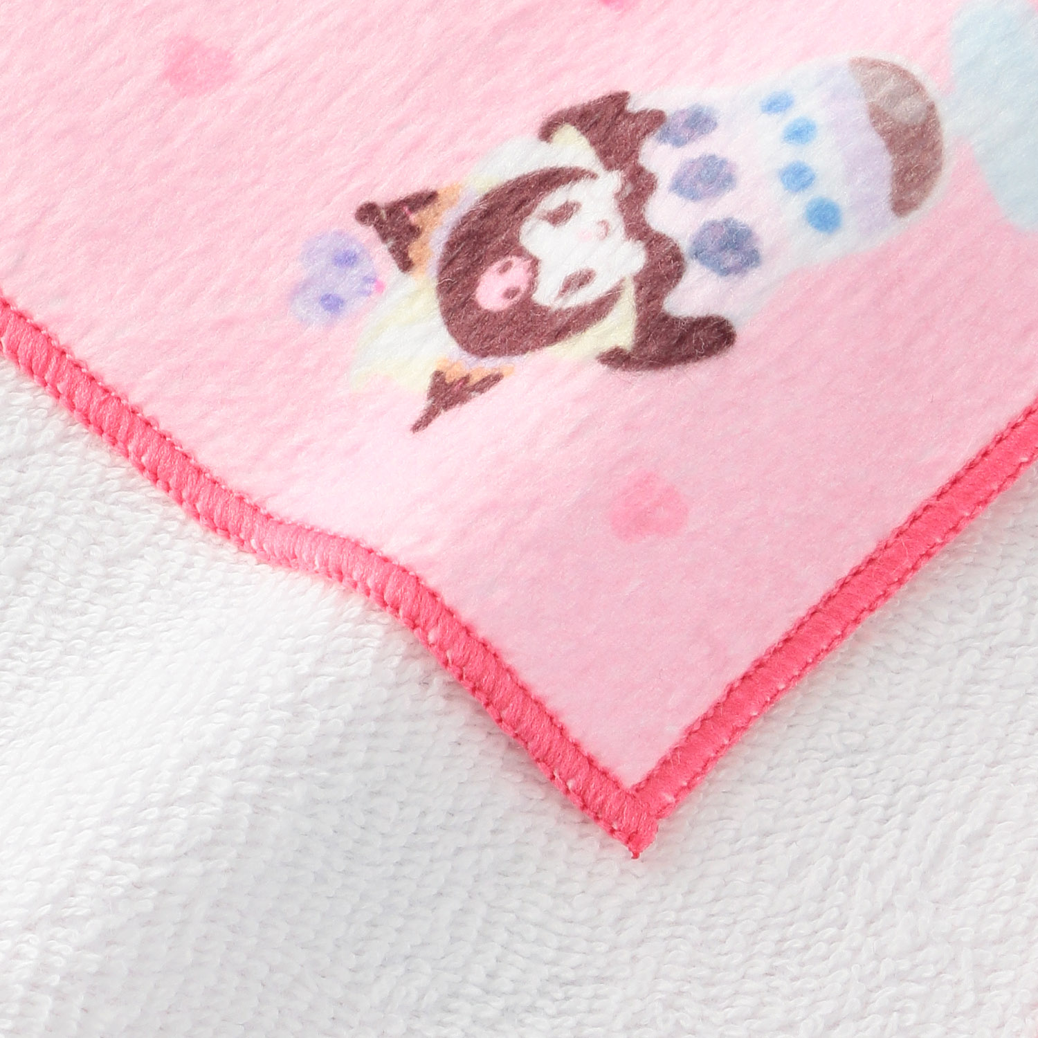 サンリオ ハローキティ タオルハンカチ パフェ柄 - 画像3