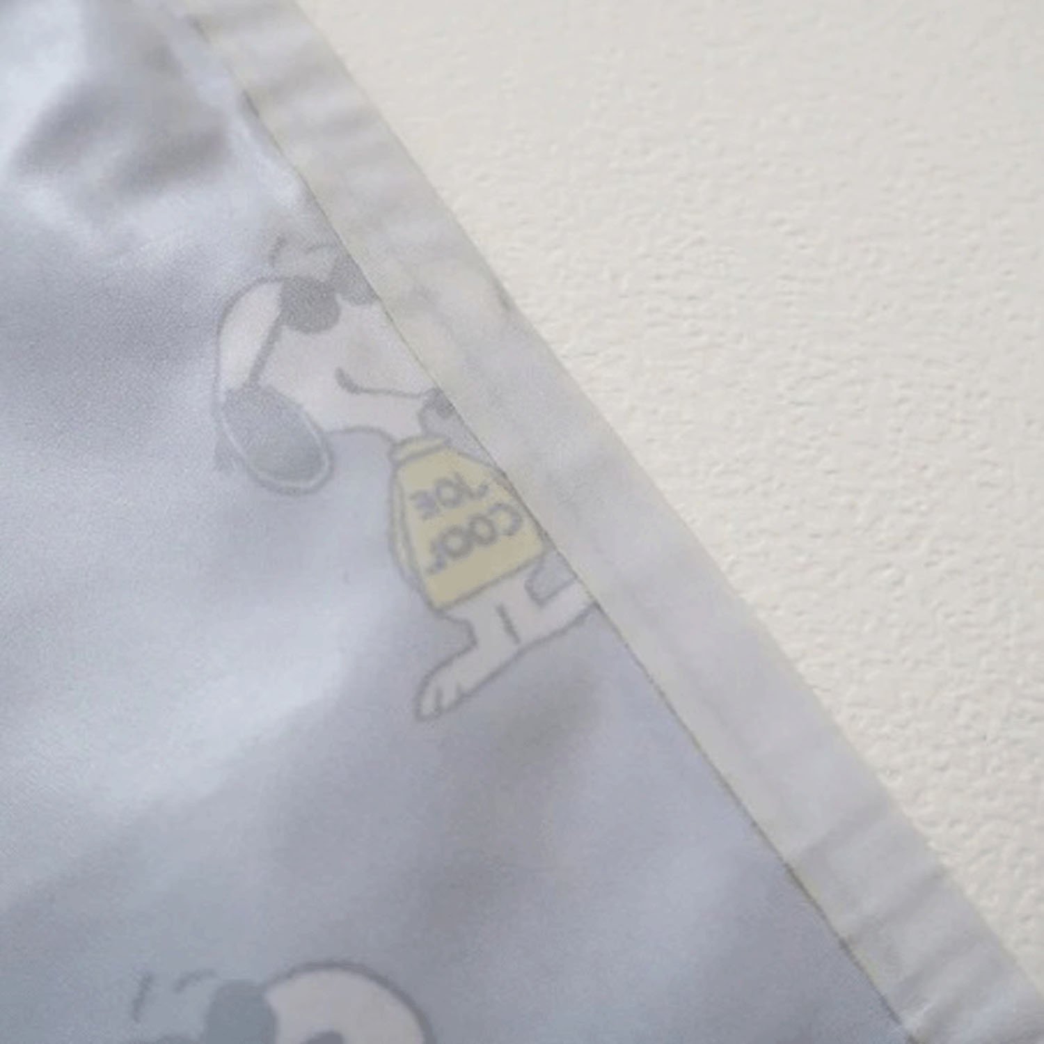 スヌーピー 撥水マルチポーチ M （PEANUTS） IVORY - 画像3