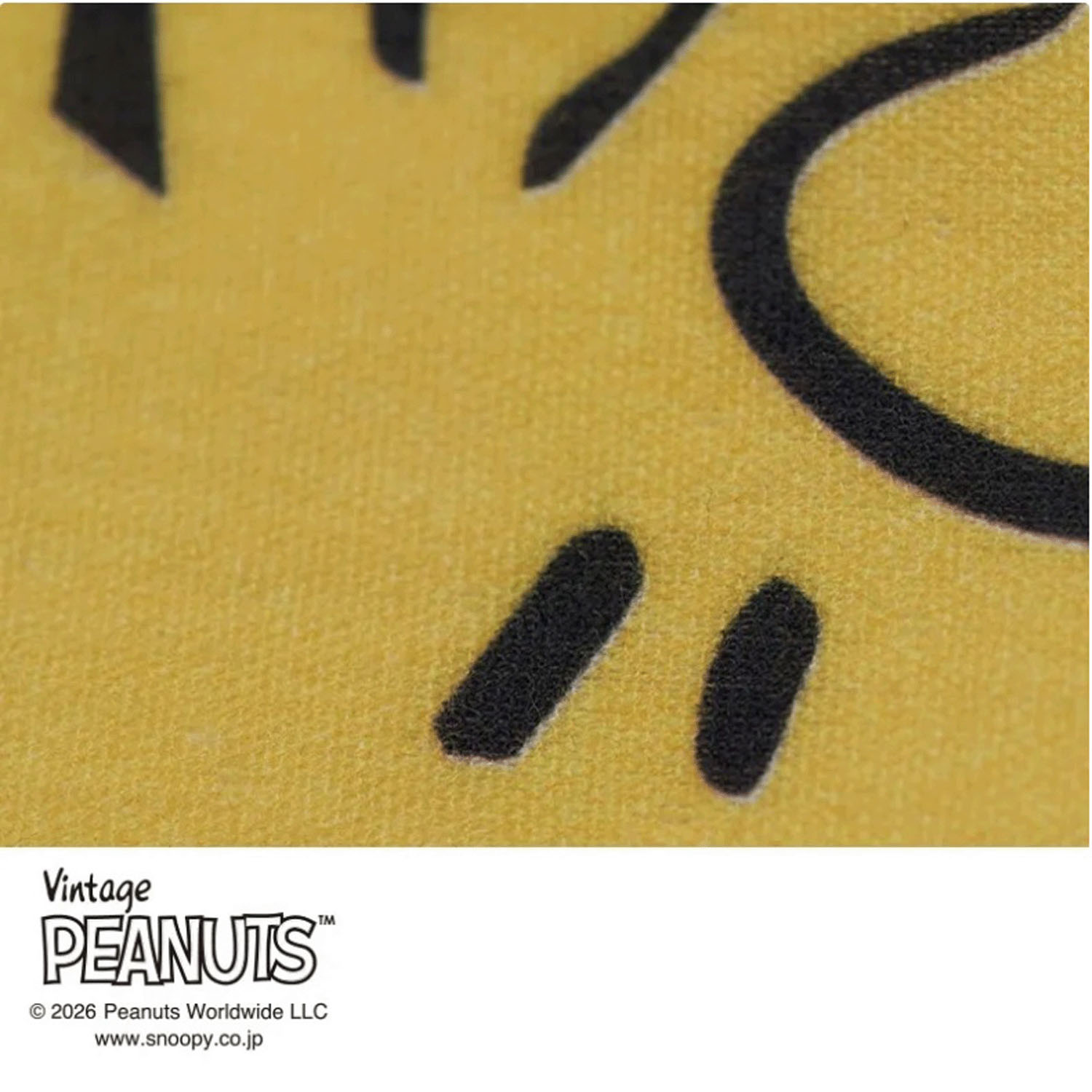 スヌーピー ダイカットタオルポーチ ウッドストック ベージュ - 画像3