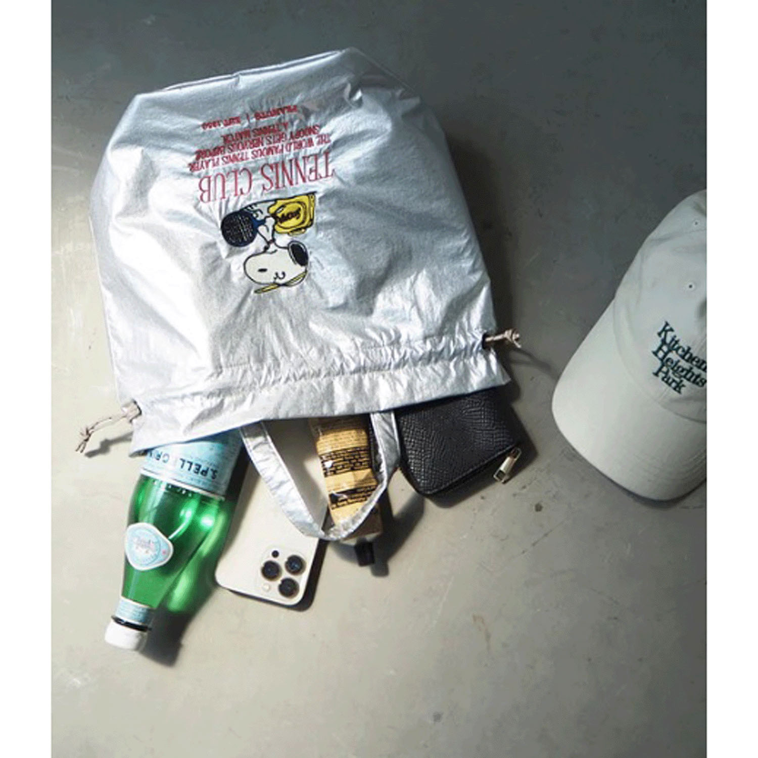 スヌーピー 保冷巾着トート （PEANUTS） SILVER - 画像2