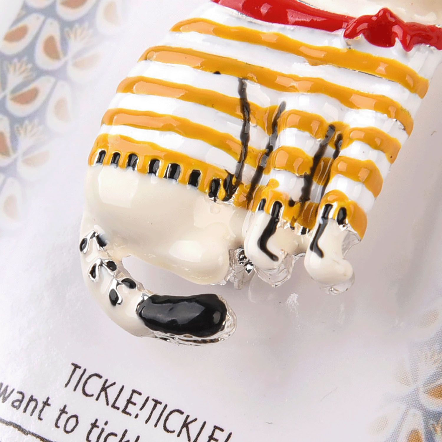 親指サイズのブローチ ねこぜがわさん - 画像4