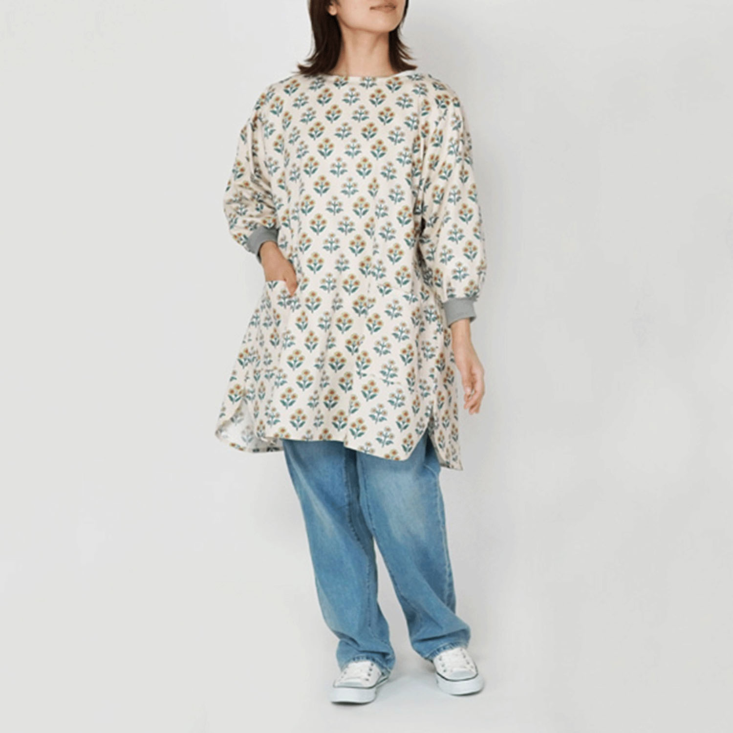 スコマール 花びらリブ袖かっぽうぎ - 画像1