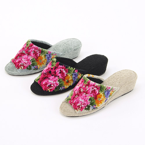 【12・15：在庫限り】シャンティヒールスリッパ L - 画像1