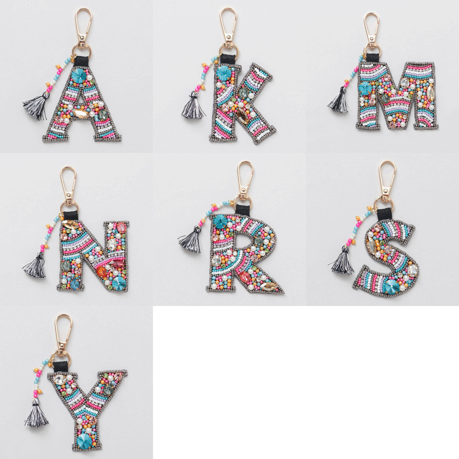 ビジュー イニシャルチャーム