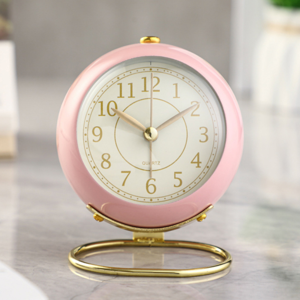 置き時計 おしゃれ 北欧 かわいい アナログ 目覚まし時計 アンティーク レトロ 電池式 アラーム | ピンク