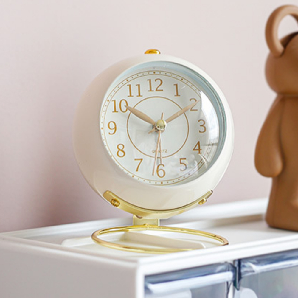 置き時計 おしゃれ 北欧 かわいい アナログ 目覚まし時計 アンティーク レトロ 電池式 アラーム | 白
