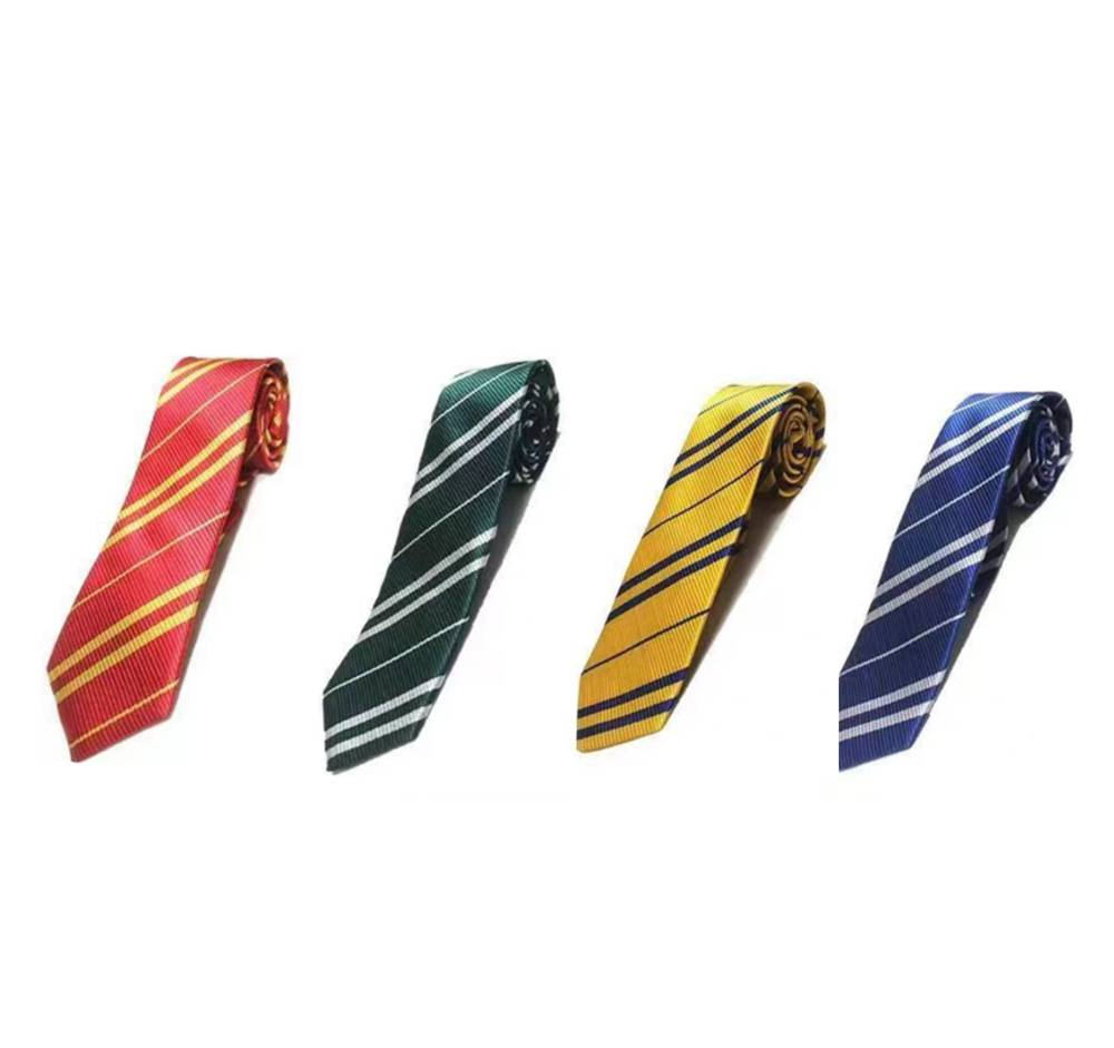 ハリーポッター 子供用 コスプレ 4点セット ローブ 帽子 ネクタイ マフラ 道具 クリスマス  - 画像5