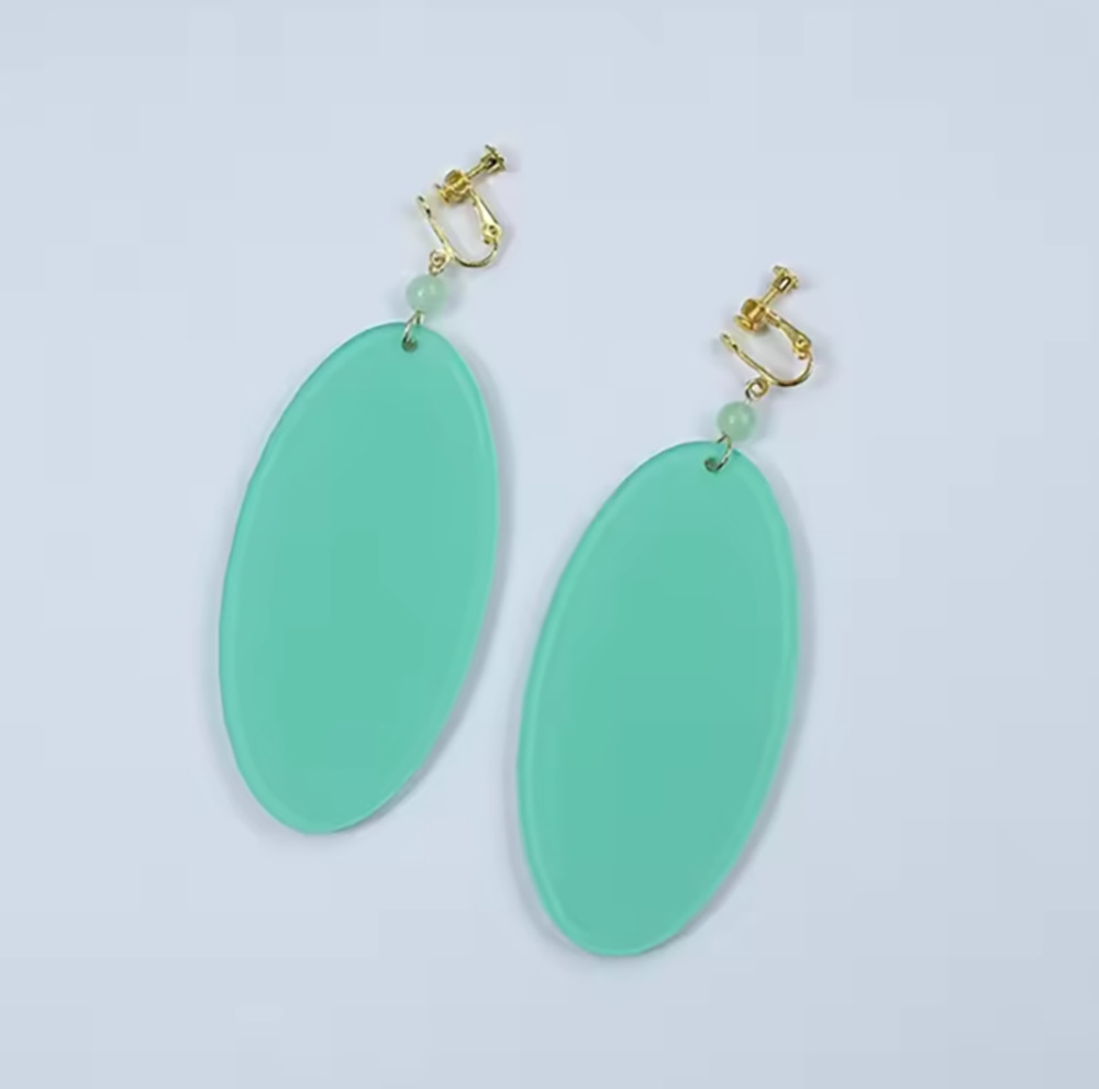 アヤセモモ 綾瀬桃 ダンダダン コスプレ 小物 アクセサリー 合金   イヤリング