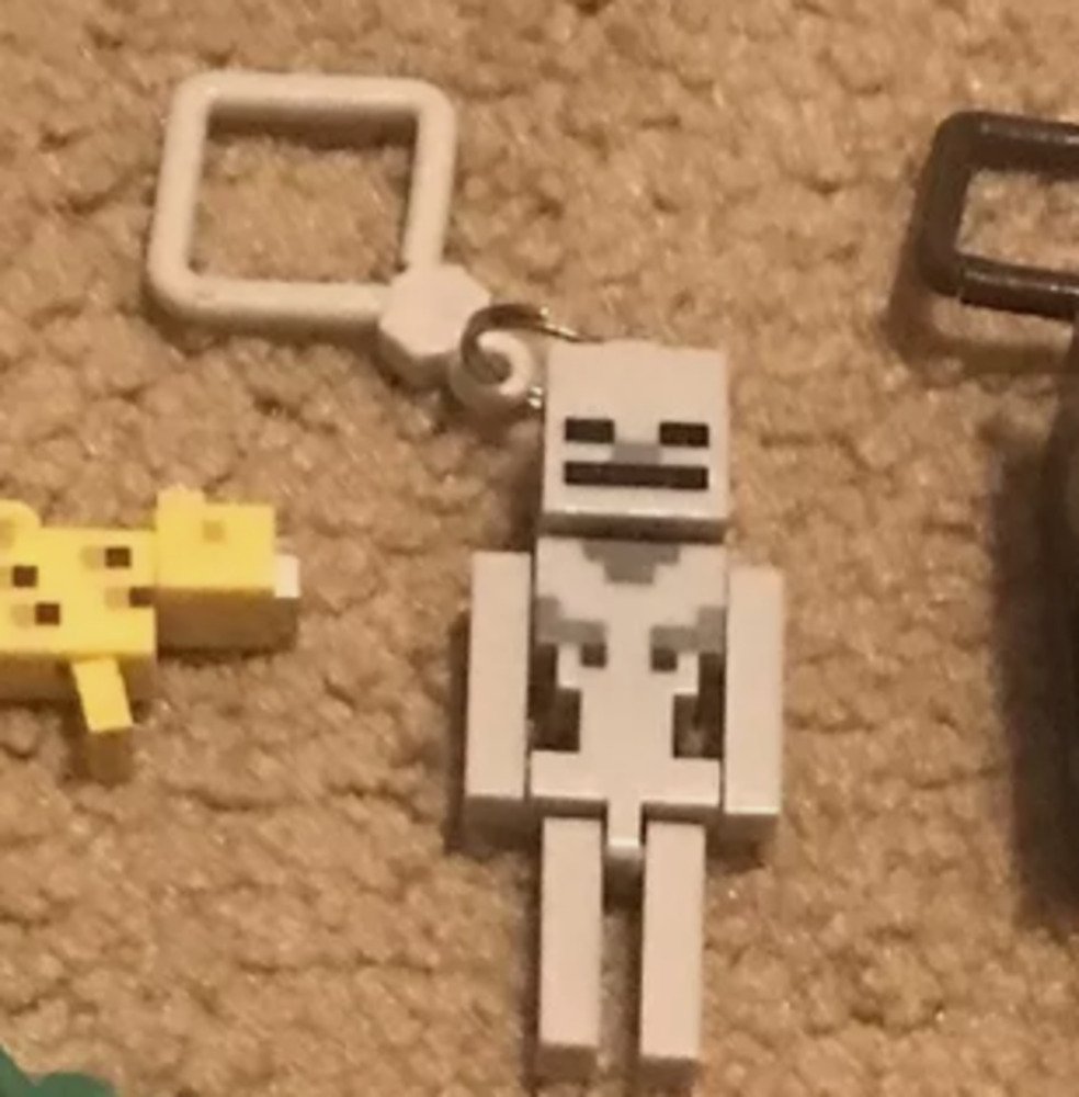 キーホルダー ドット ゲーム ブロック フィギュア おもちゃ ゲーム ファンギフト スケルトン