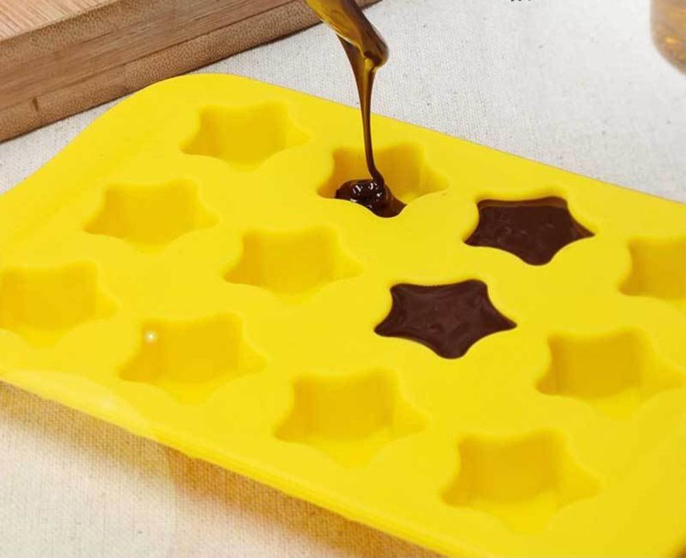 シリコンモールド 星型 バレンタイン チョコレート 12個 アイスキューブ トレー 石鹸 お菓子作り 星 - 画像1